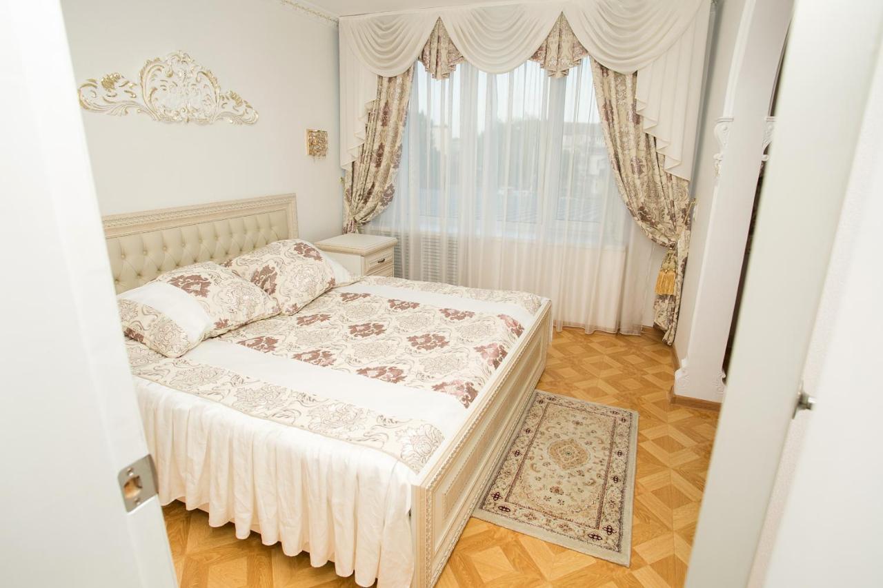 Gostinitsa Yubileynaya Hotel Georgiyevsk Esterno foto